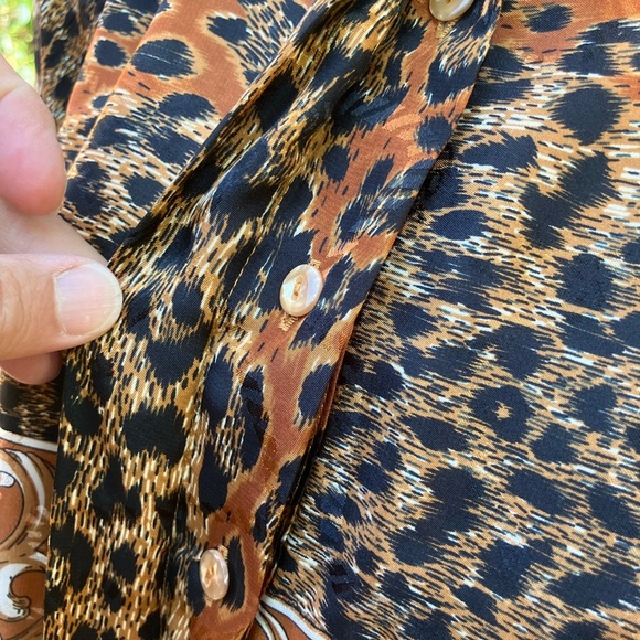 80’s-90’s western women’s blouse Casual Corner Animal Print small - Picture 8 of 11